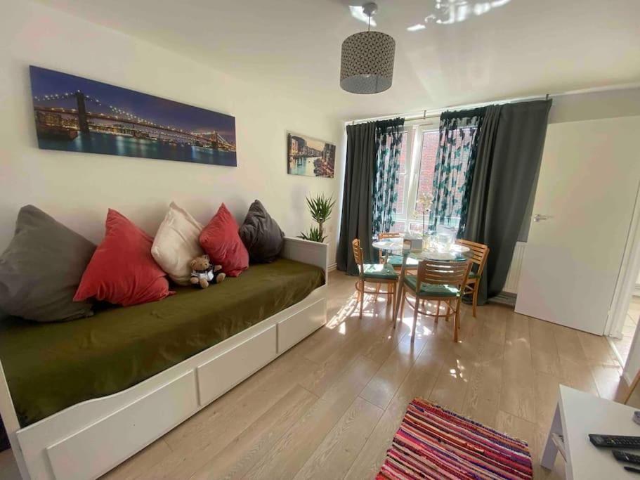 Apt 2/4People Archway/Holloway Londres Exterior foto