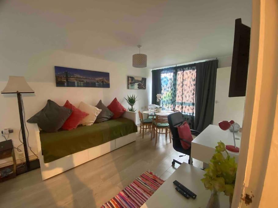 Apt 2/4People Archway/Holloway Londres Exterior foto